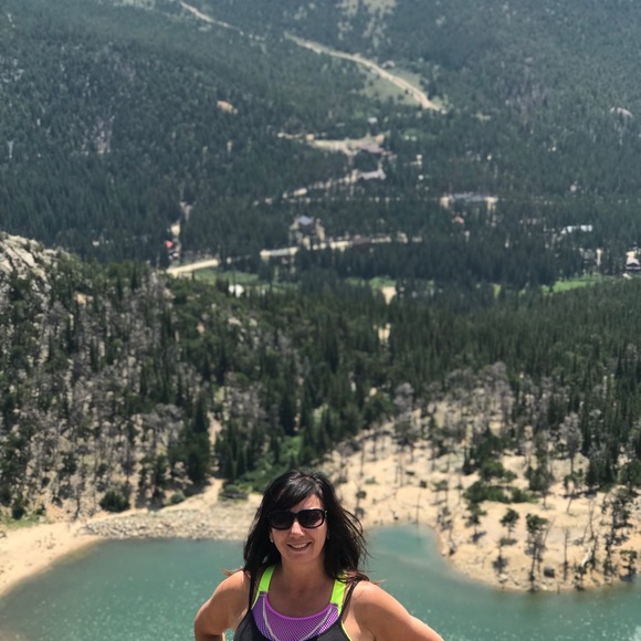 Meet your Posher, Valerie - Picture 1 of 2